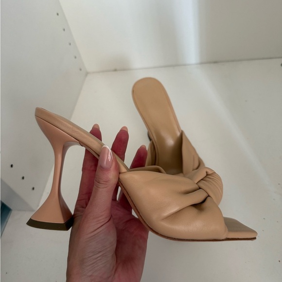 RAYE Tan Knotted Women's Mules - Picture 2 of 4